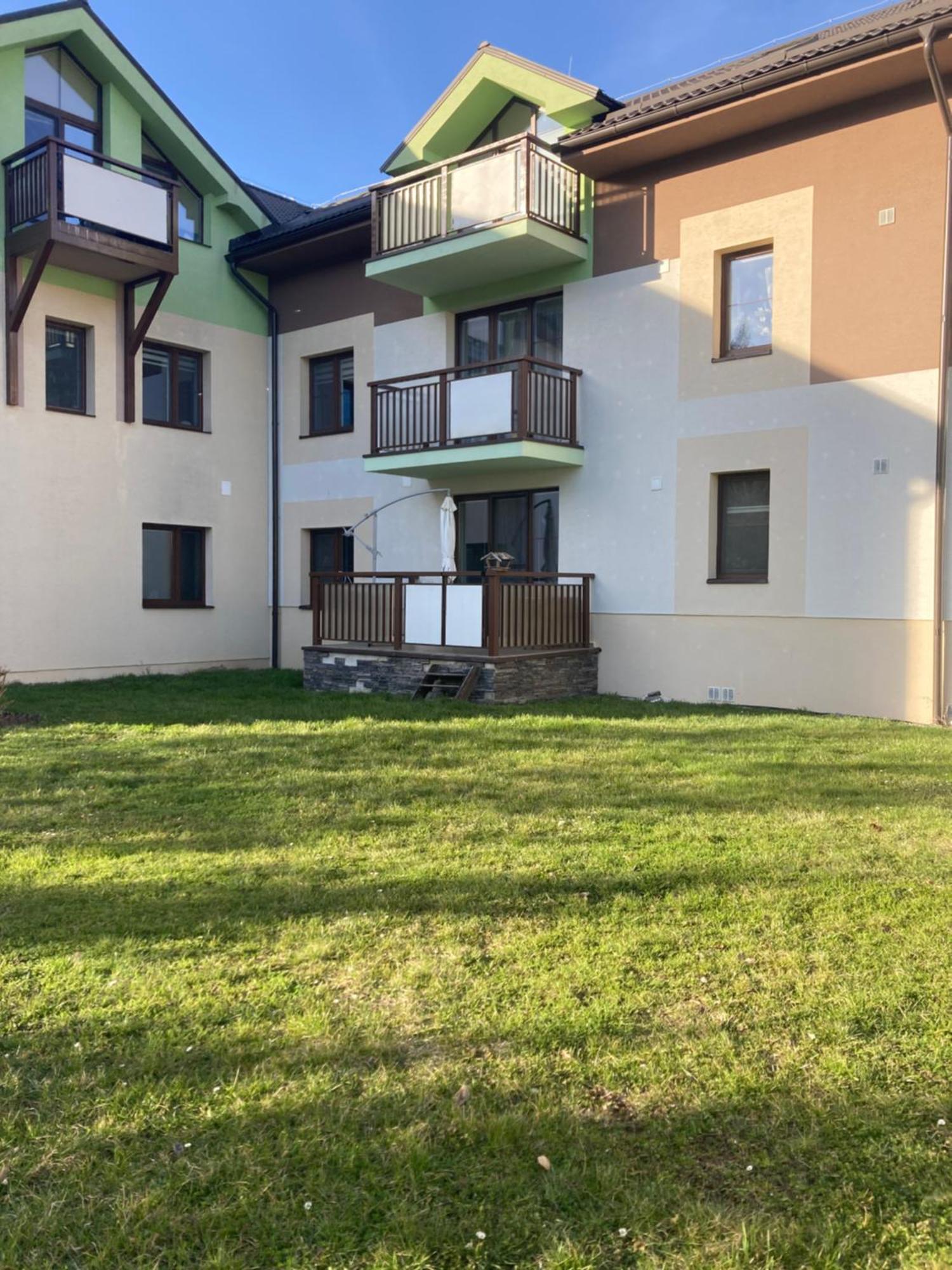 Repose Residence Liptovský Mikuláš Buitenkant foto